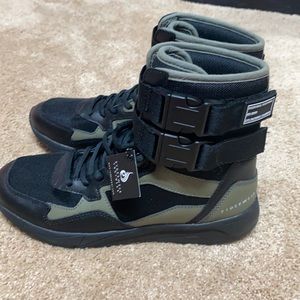 Ryderwear Footwear